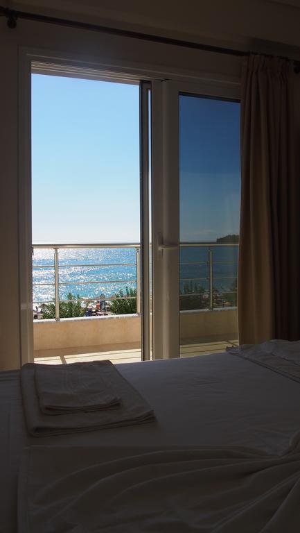Rondos Hotel Himare Cameră foto