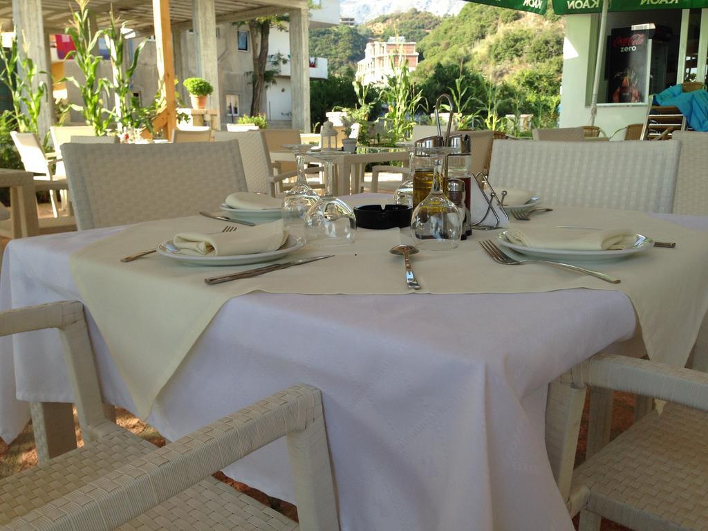 Rondos Hotel Himare Exterior foto