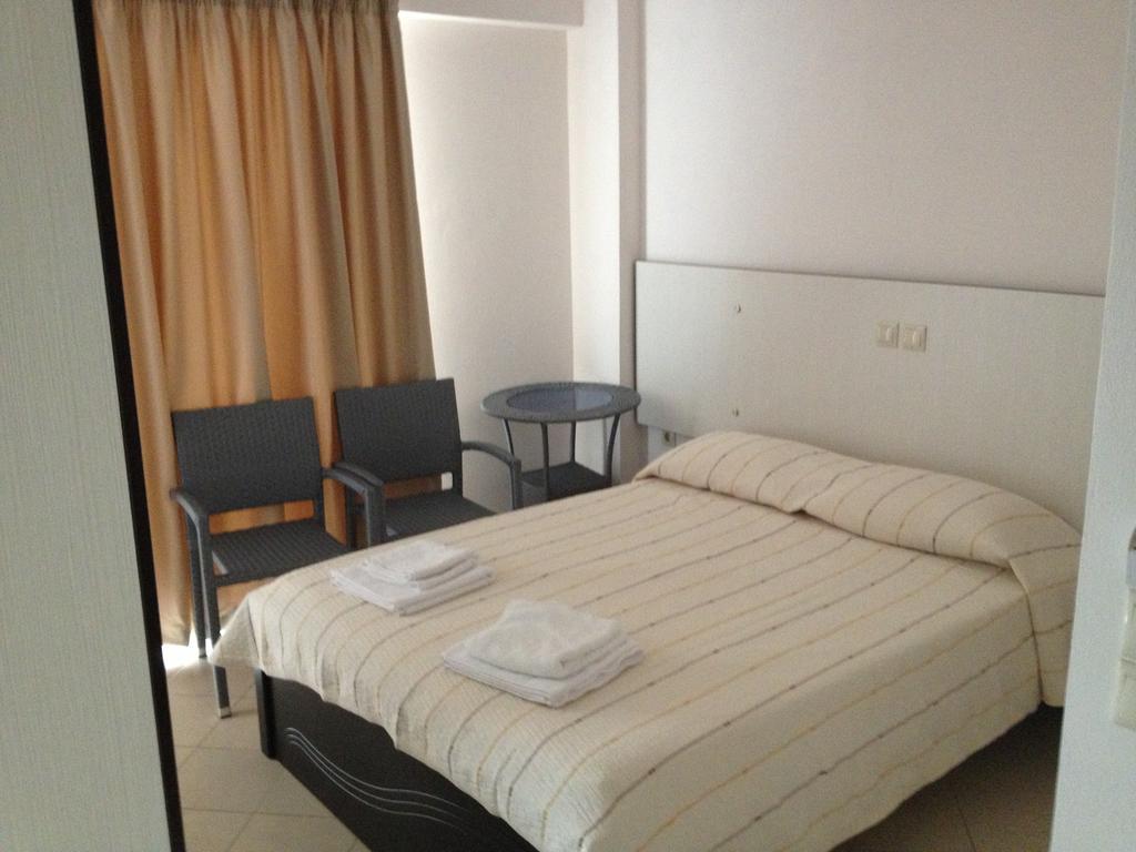 Rondos Hotel Himare Cameră foto